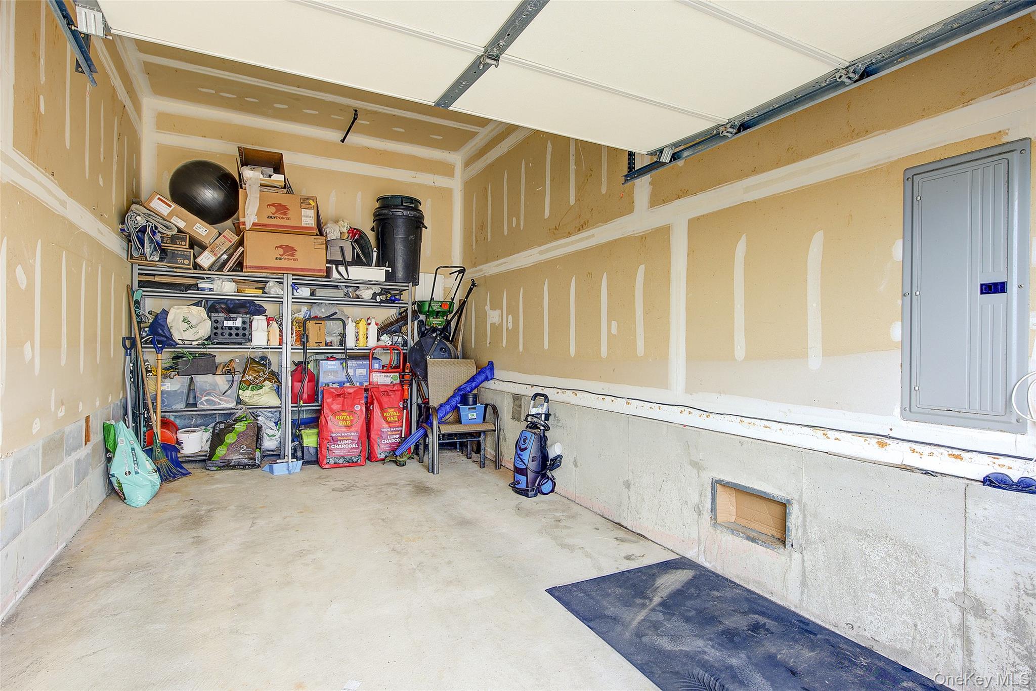 913 Arctic Street – For Sale photo 34