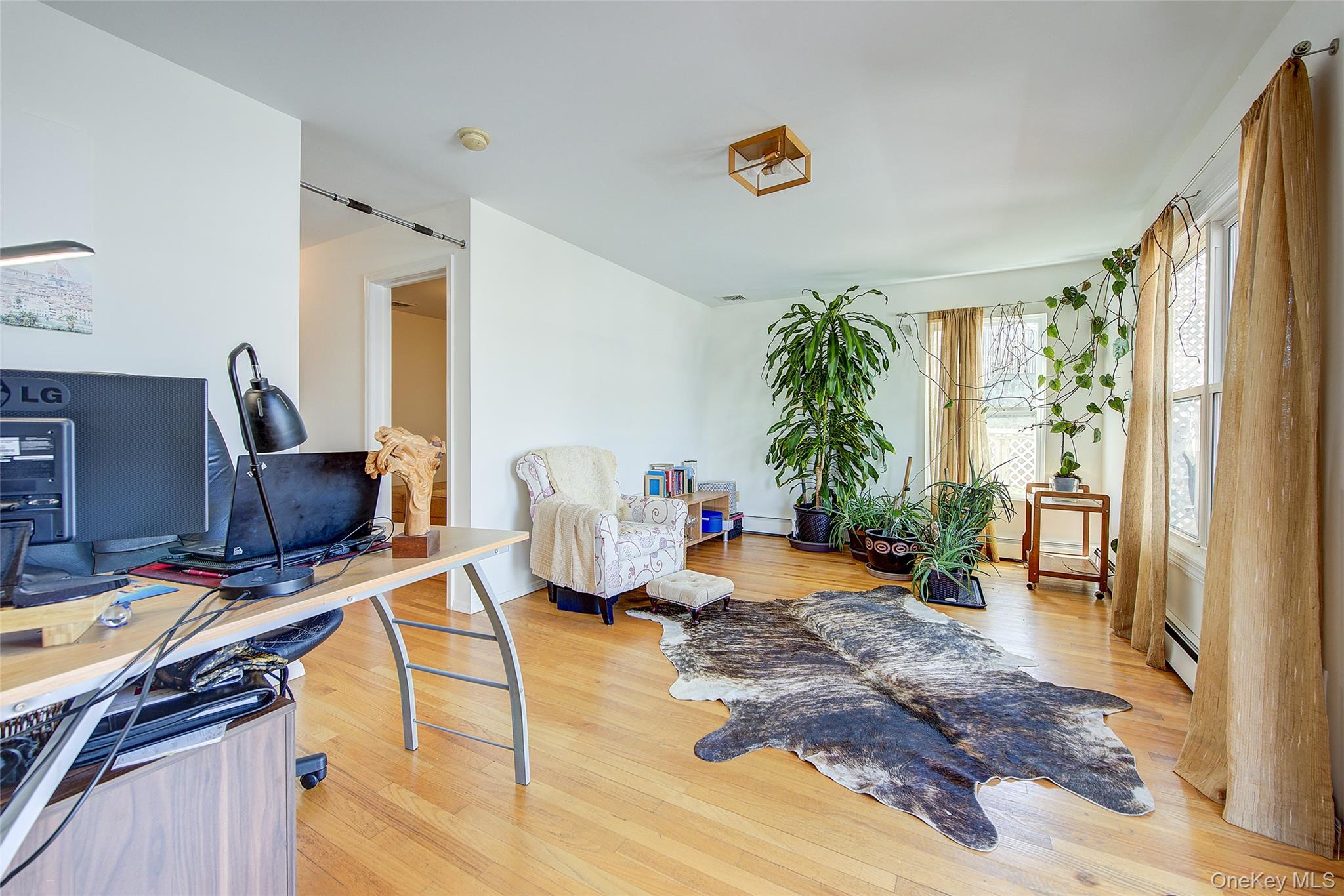 913 Arctic Street – For Sale photo 8