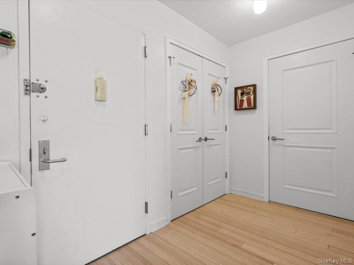 2519 35th Street, Unit 4C photo 3