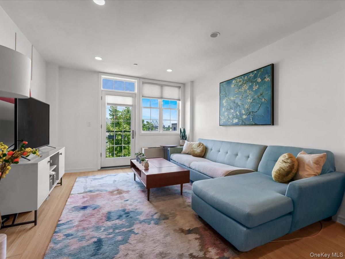 2519 35th Street, Unit 4C photo 6