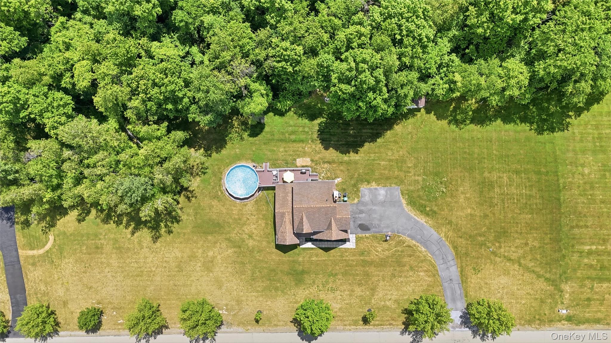 171 Decker Drive – For Sale photo 9