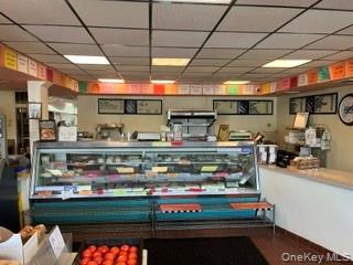 1595 Baldwin Street – For Sale