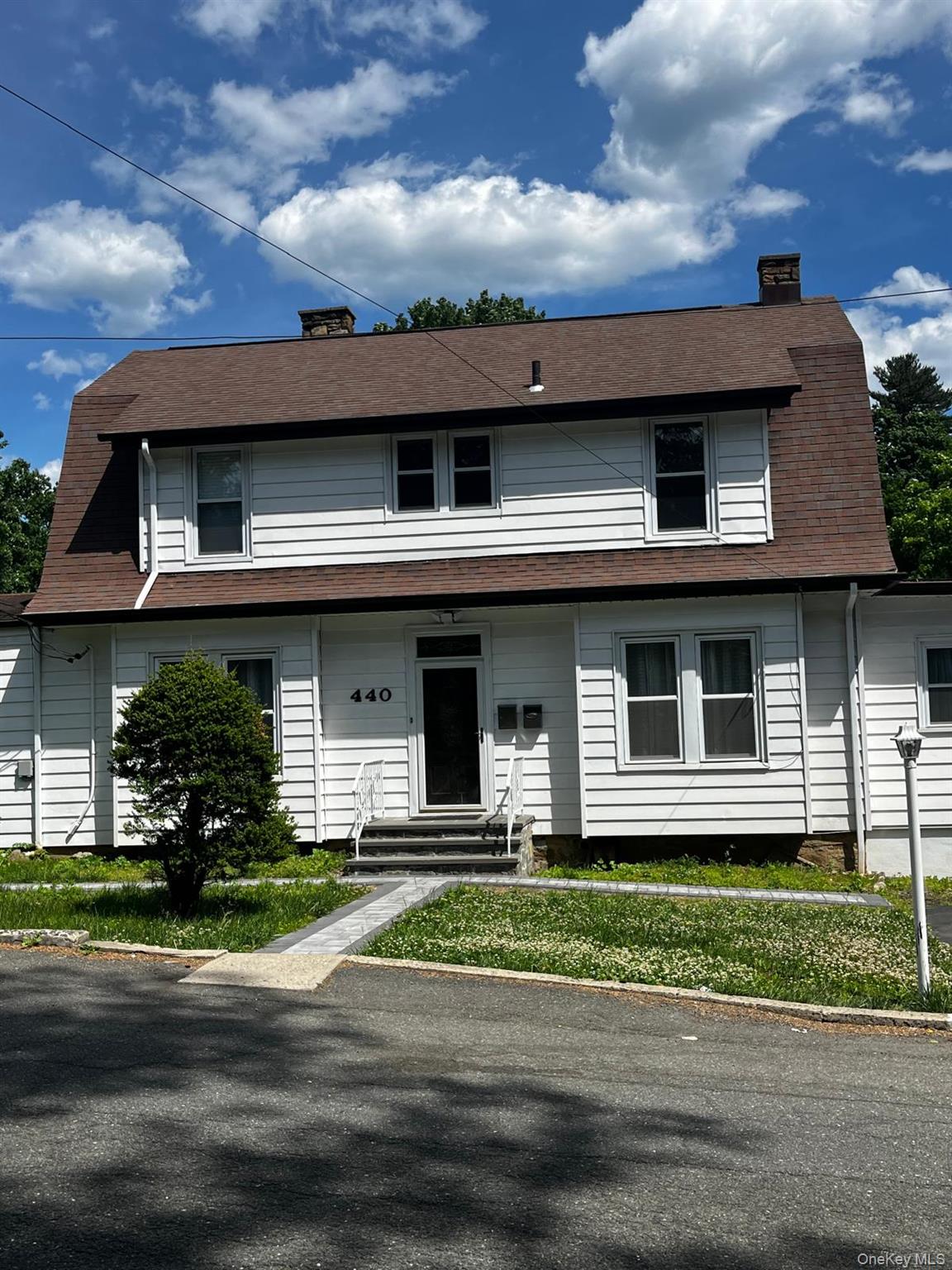 436 AKA 440 Mile Square Road – For Sale photo 10
