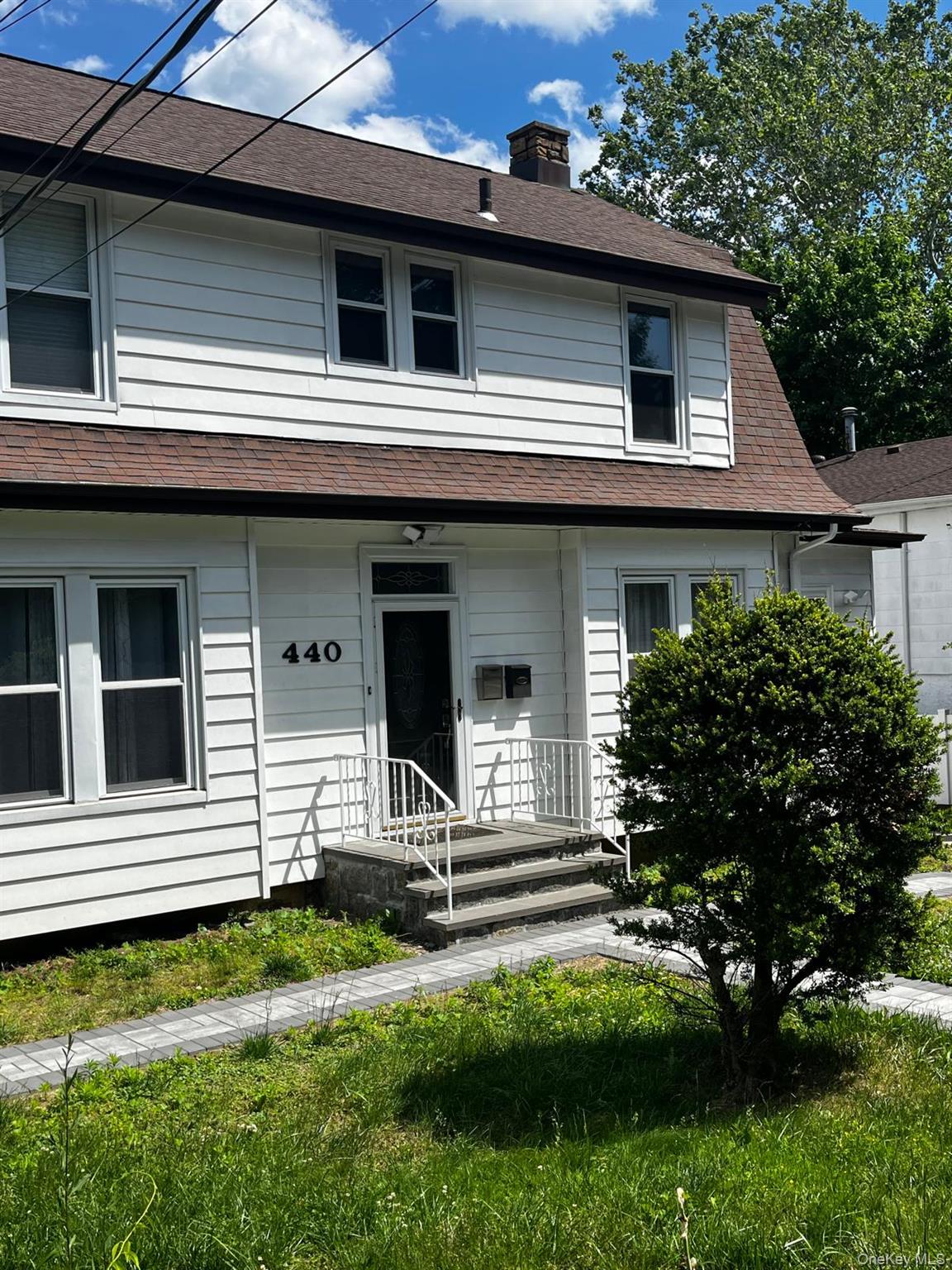 436 AKA 440 Mile Square Road – For Sale photo 3