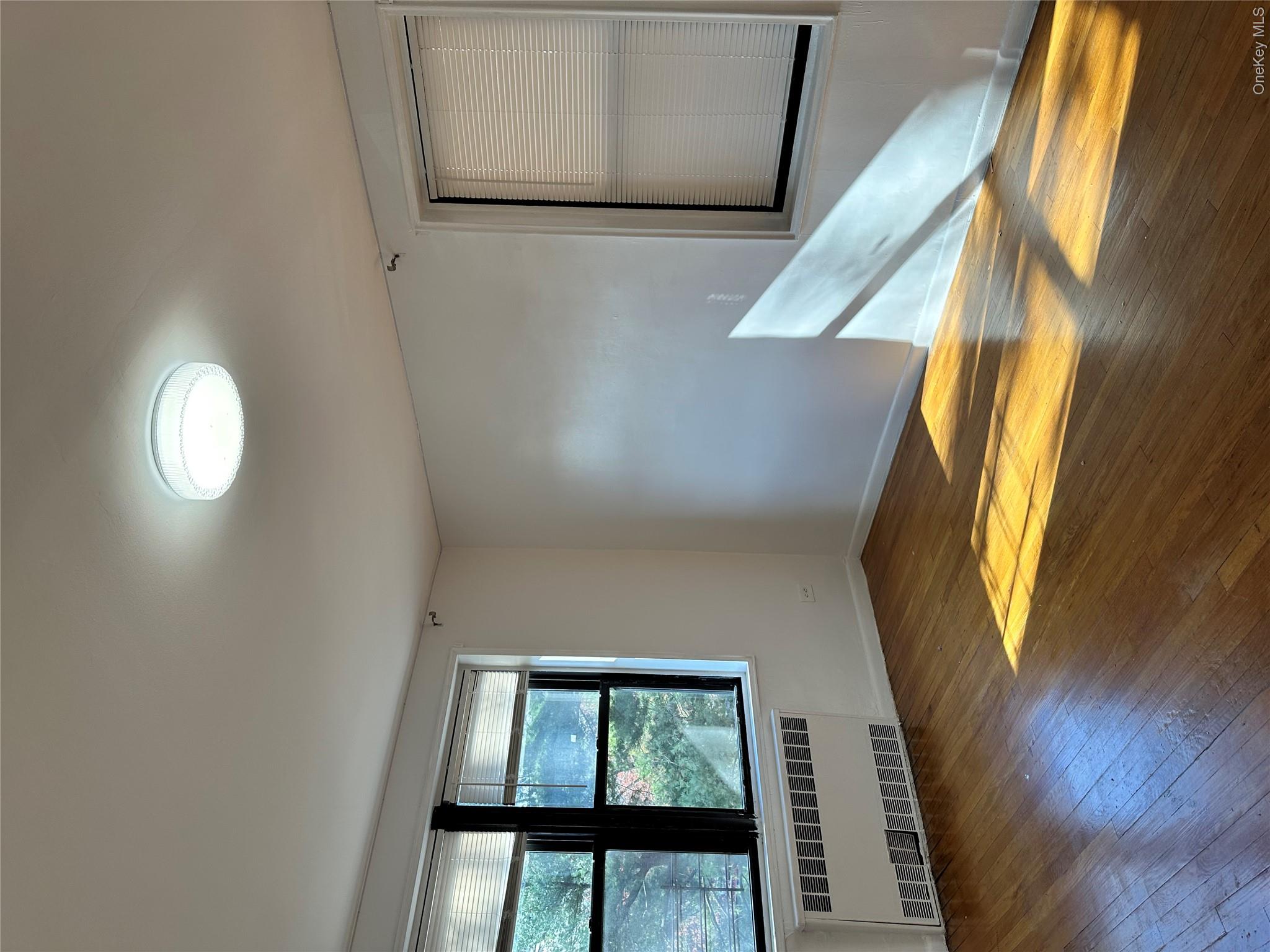 150-29 72 Rd, Unit 3L photo 5