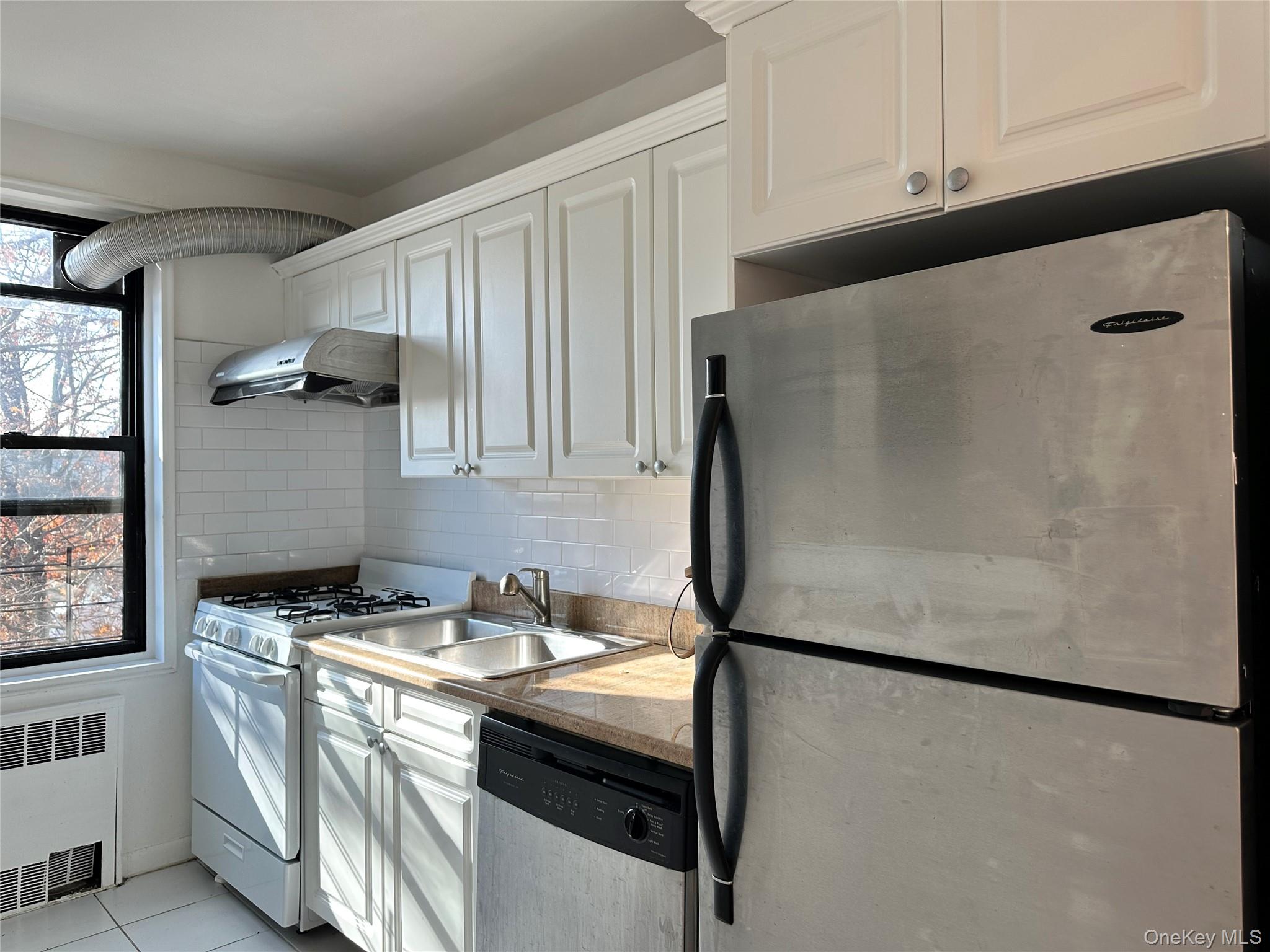 150-29 72 Rd, Unit 3L photo 11