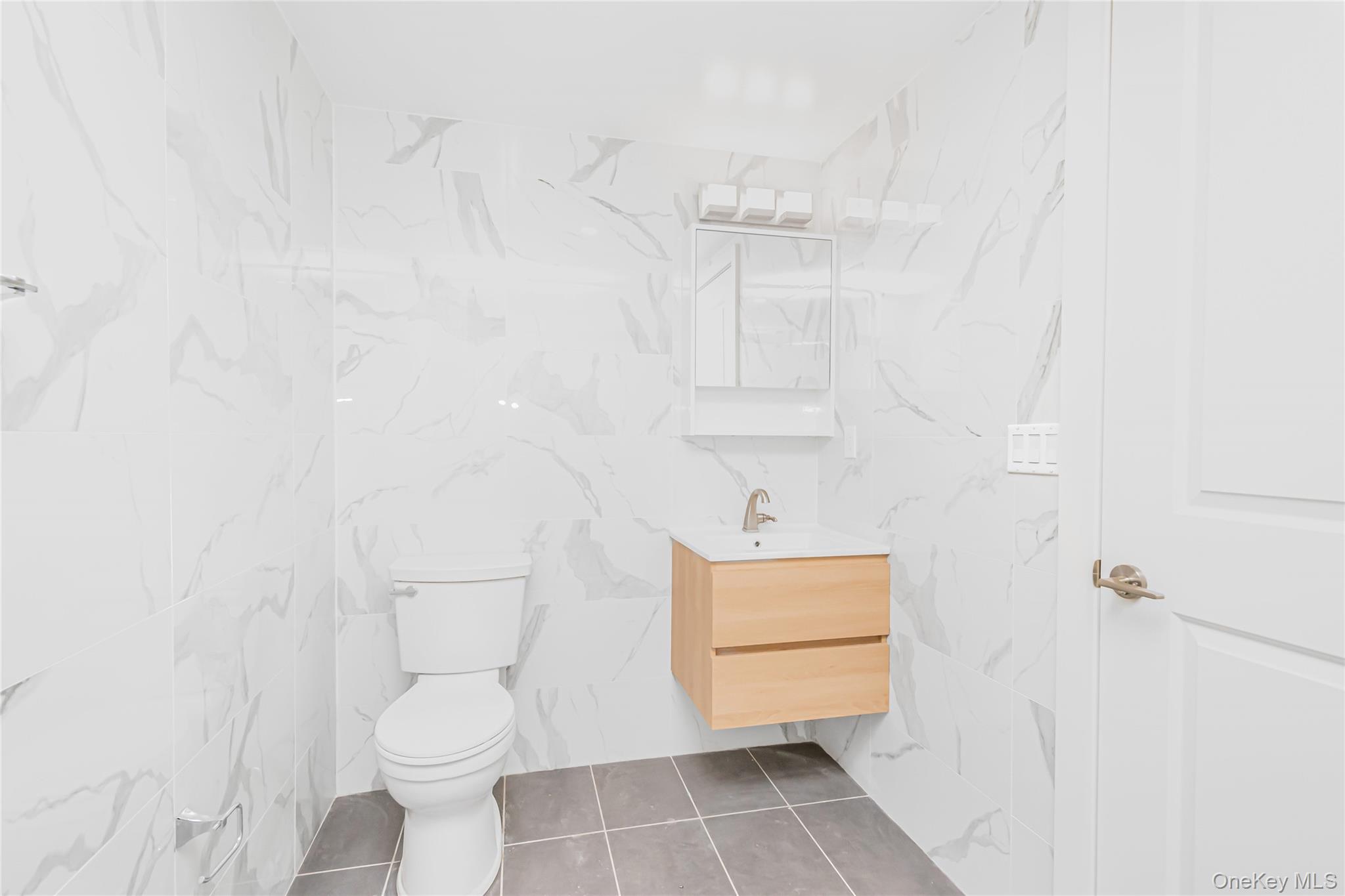 3641 Johnson Avenue, Unit 1C photo 8