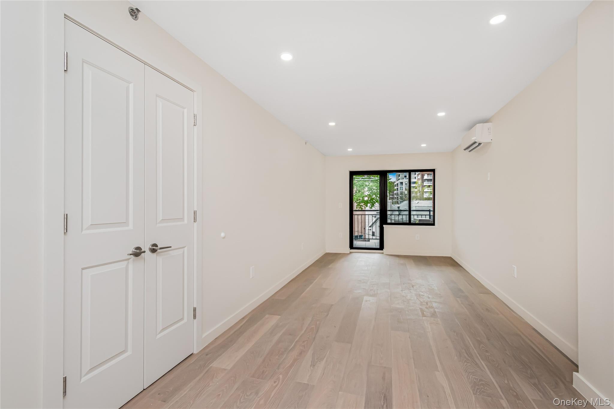 3641 Johnson Avenue, Unit 1C photo 5