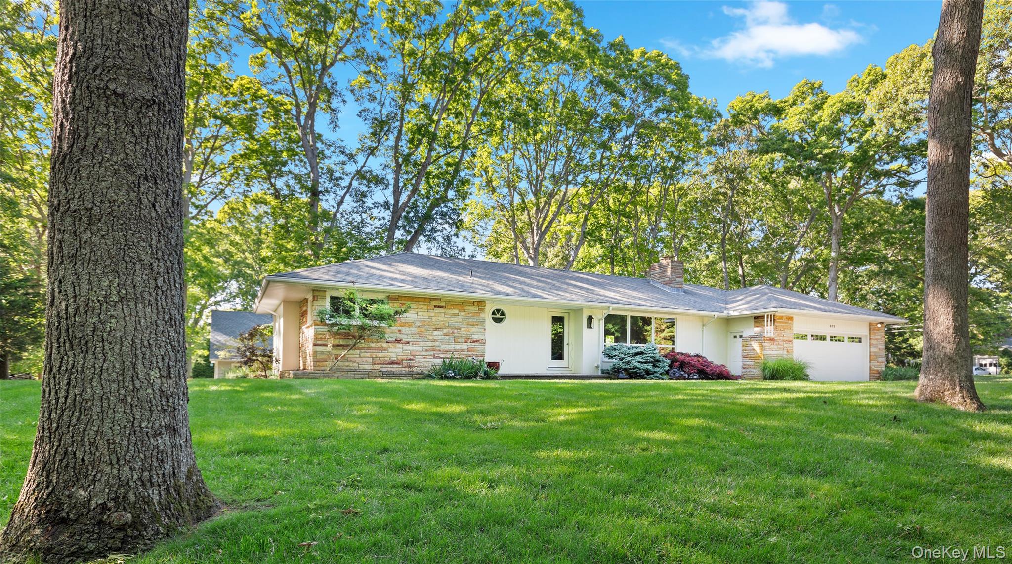 675 Dicks Point Road – For Sale photo 2
