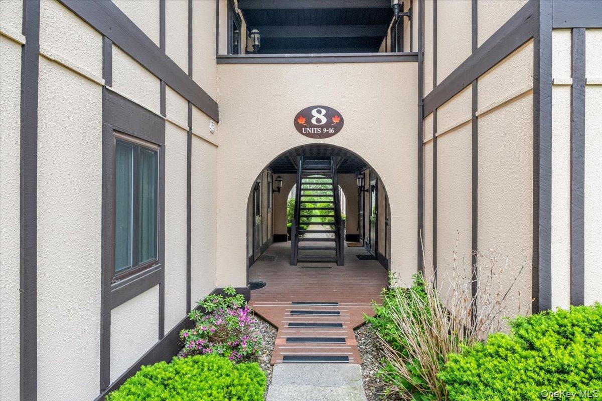 8 Loudon Drive, Unit 13 photo 10