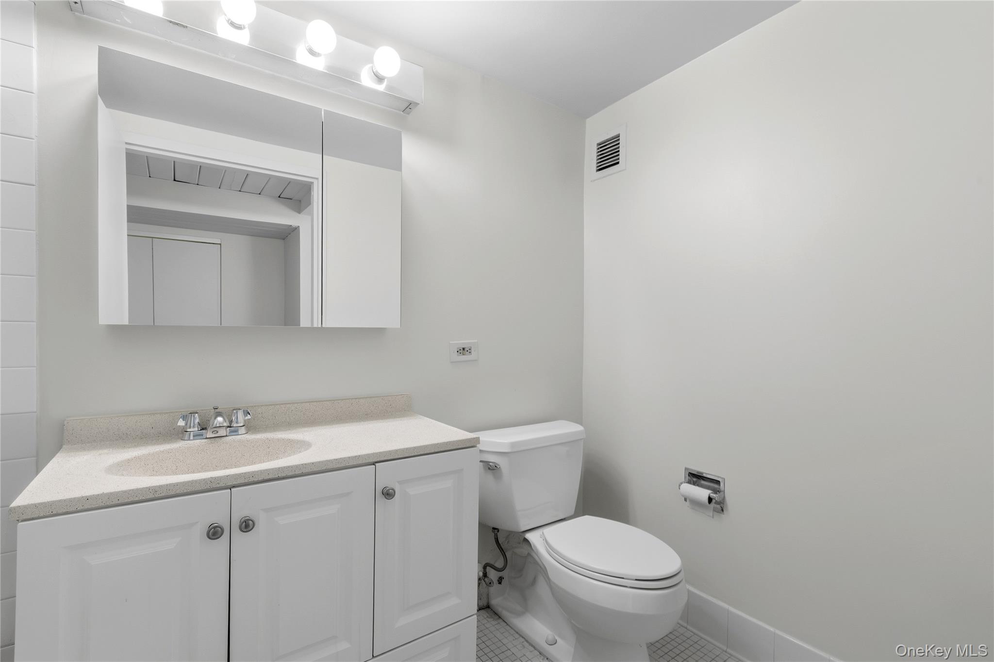 1 Landmark Square, Unit 217 photo 11