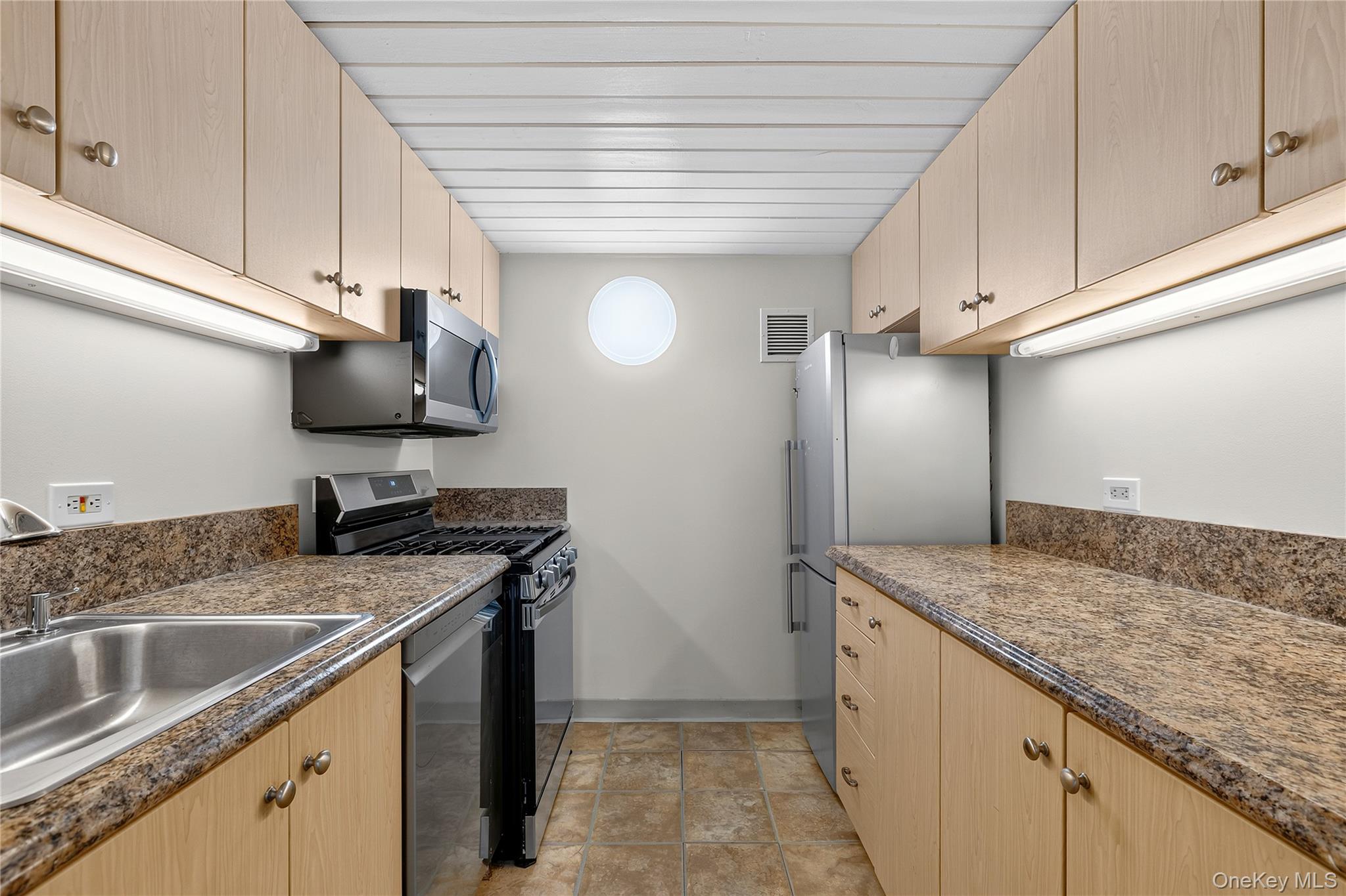 1 Landmark Square, Unit 217 photo 6