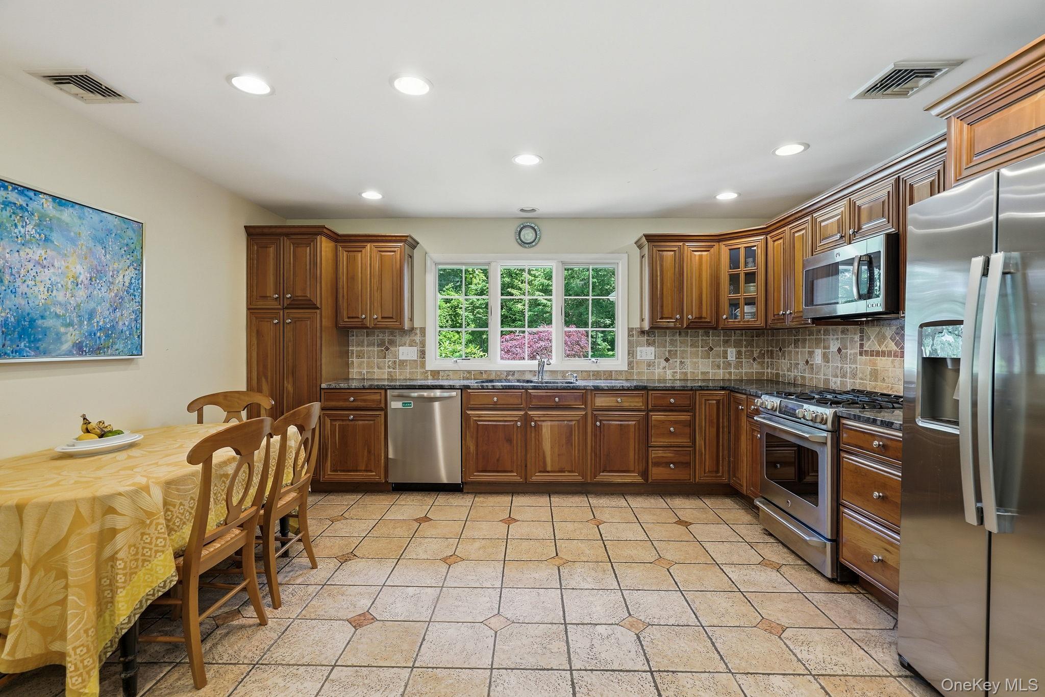 2341 Blue Spruce Drive – For Sale photo 19