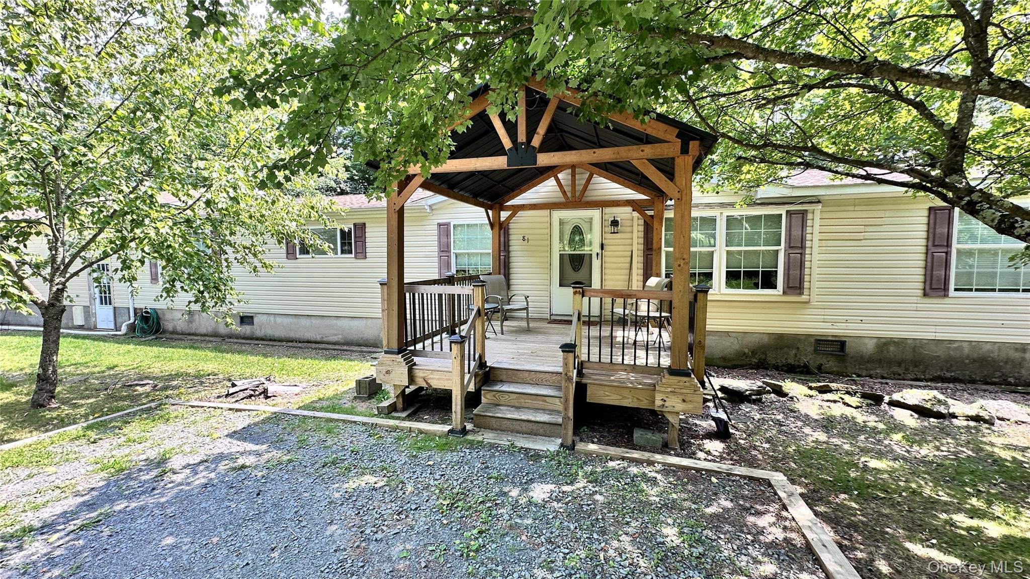 81 Lindholm Road – For Sale