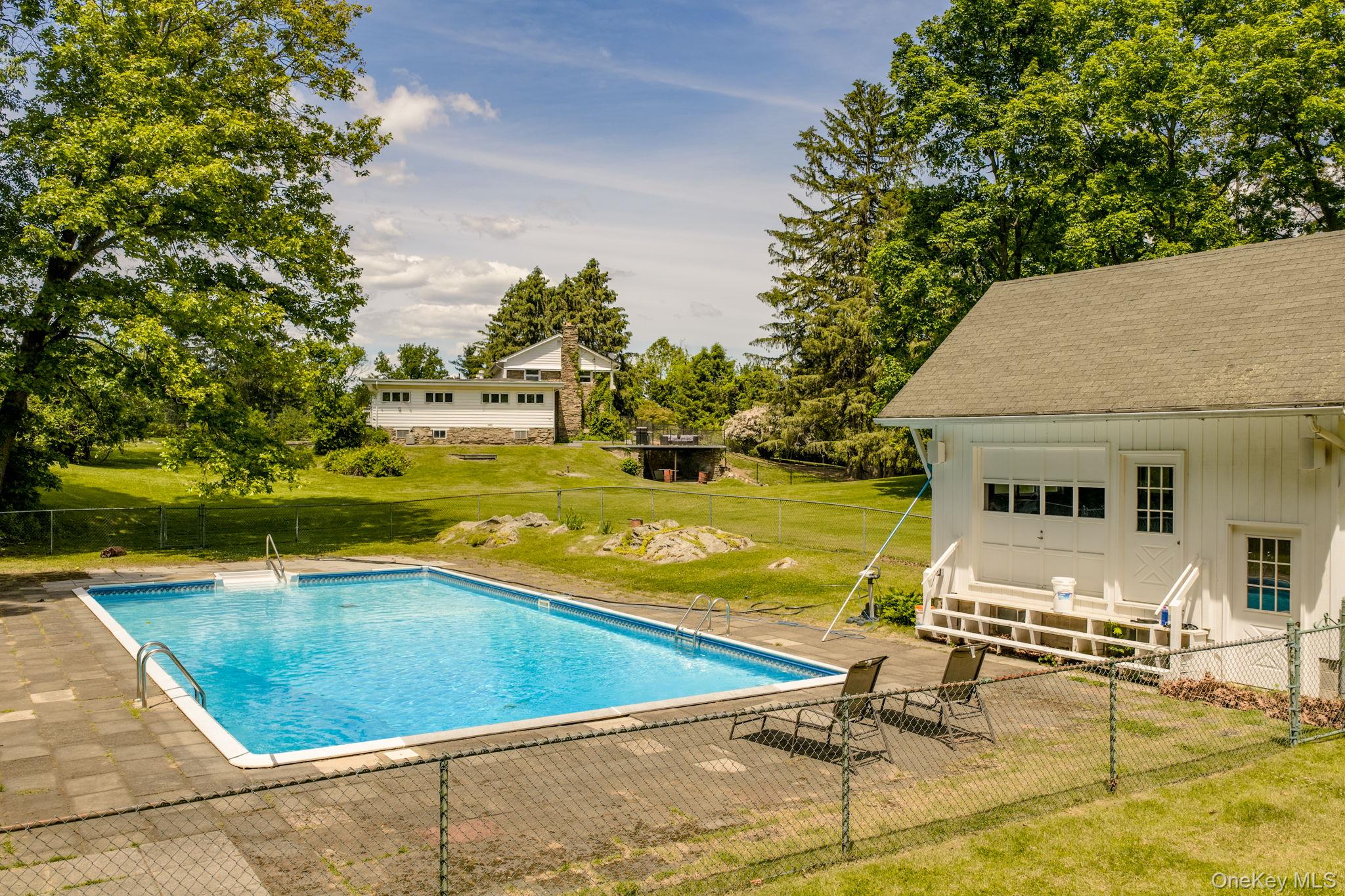 140 Station Road – For Sale photo 46