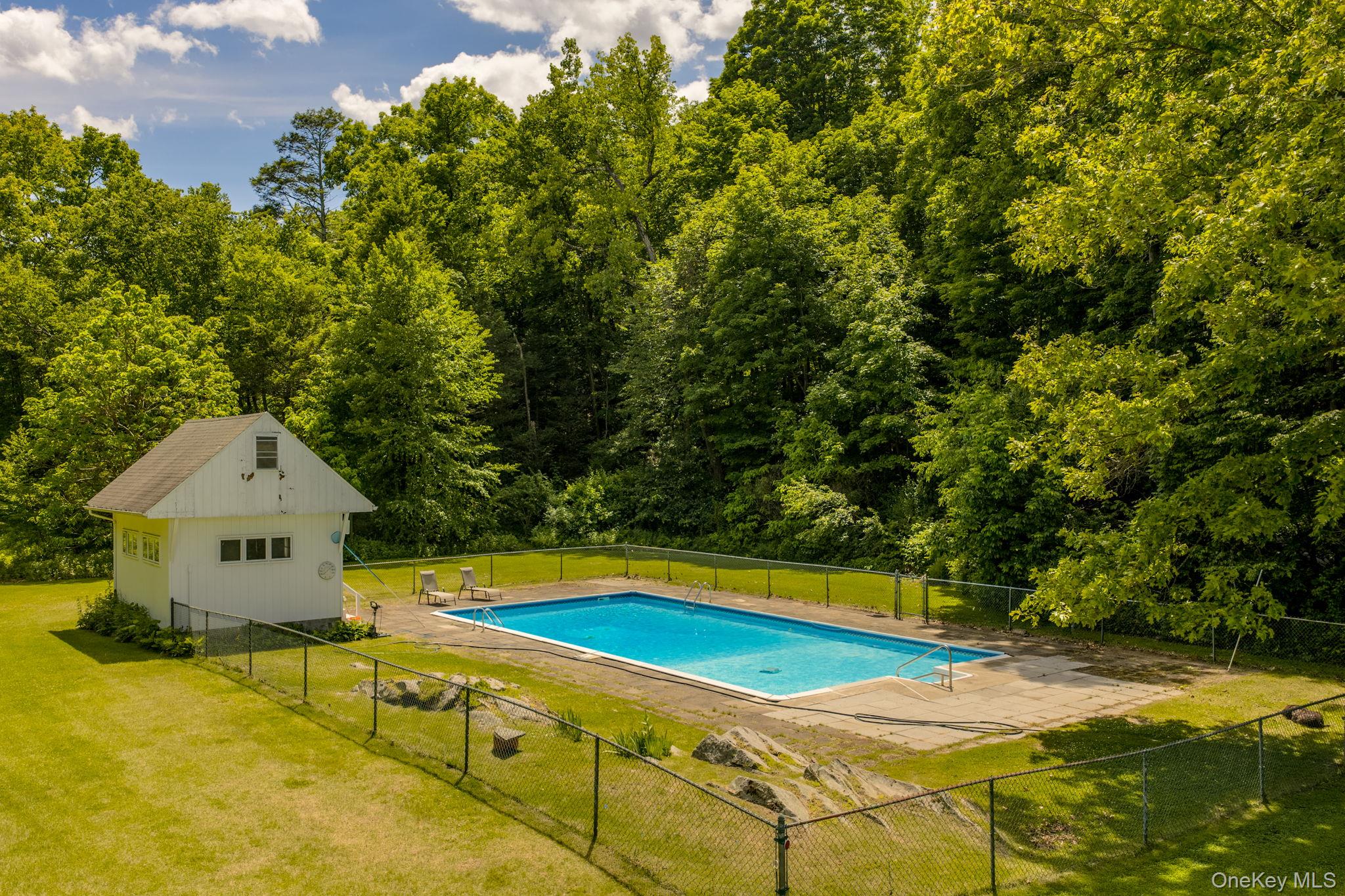 140 Station Road – For Sale photo 45