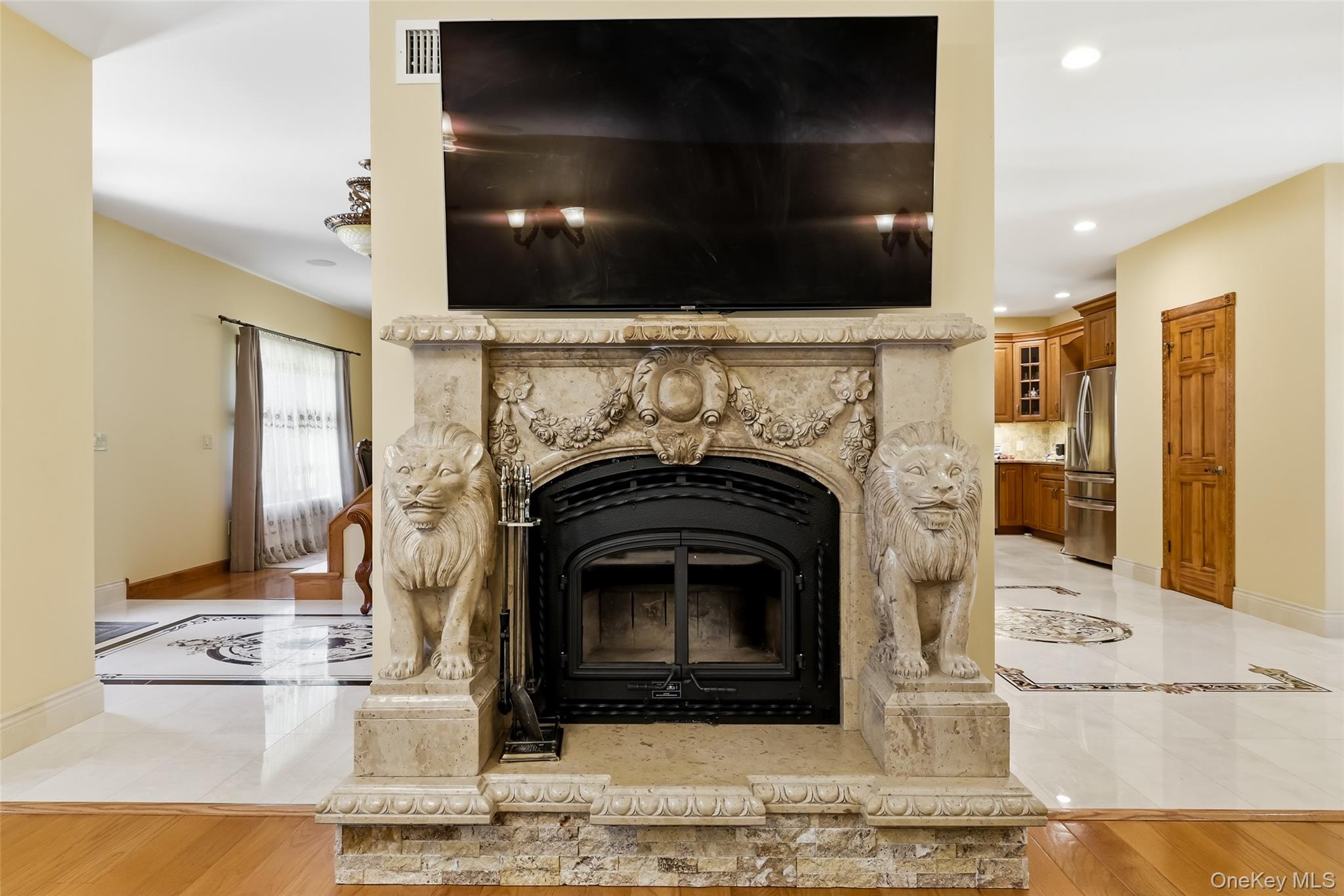 225 Old Willets Path – For Sale photo 16