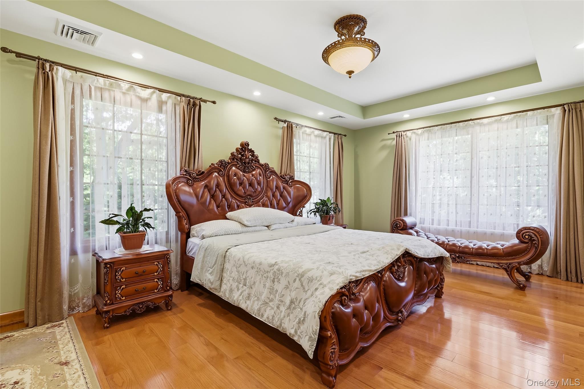 225 Old Willets Path – For Sale photo 17