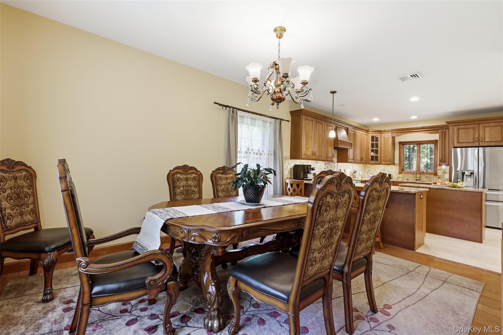 225 Old Willets Path – For Sale photo 5