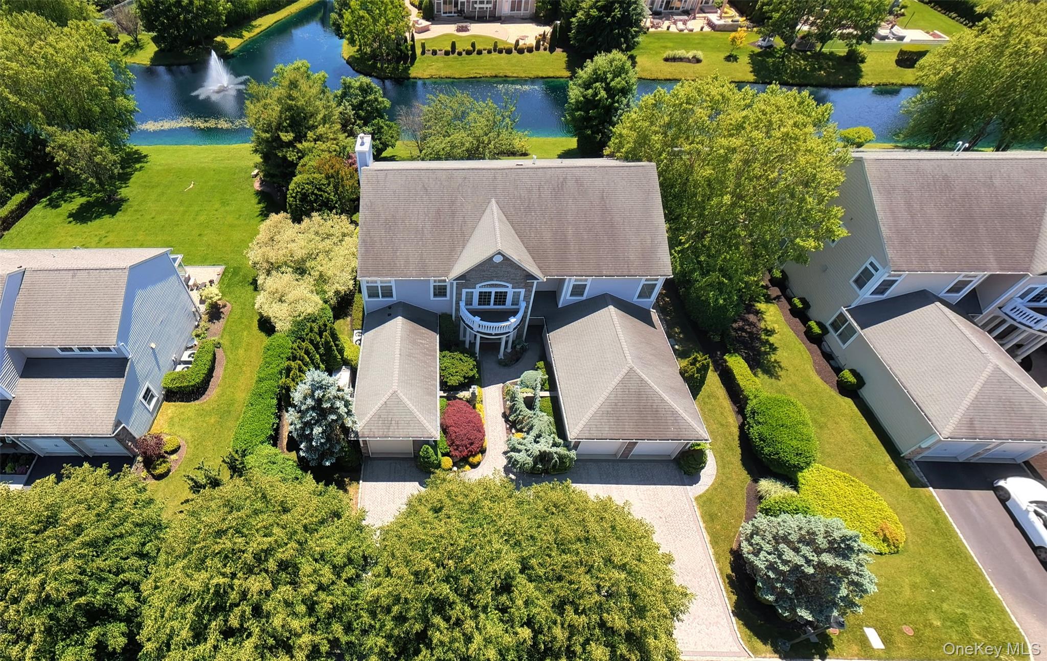 38 Hamlet Woods Drive – For Sale