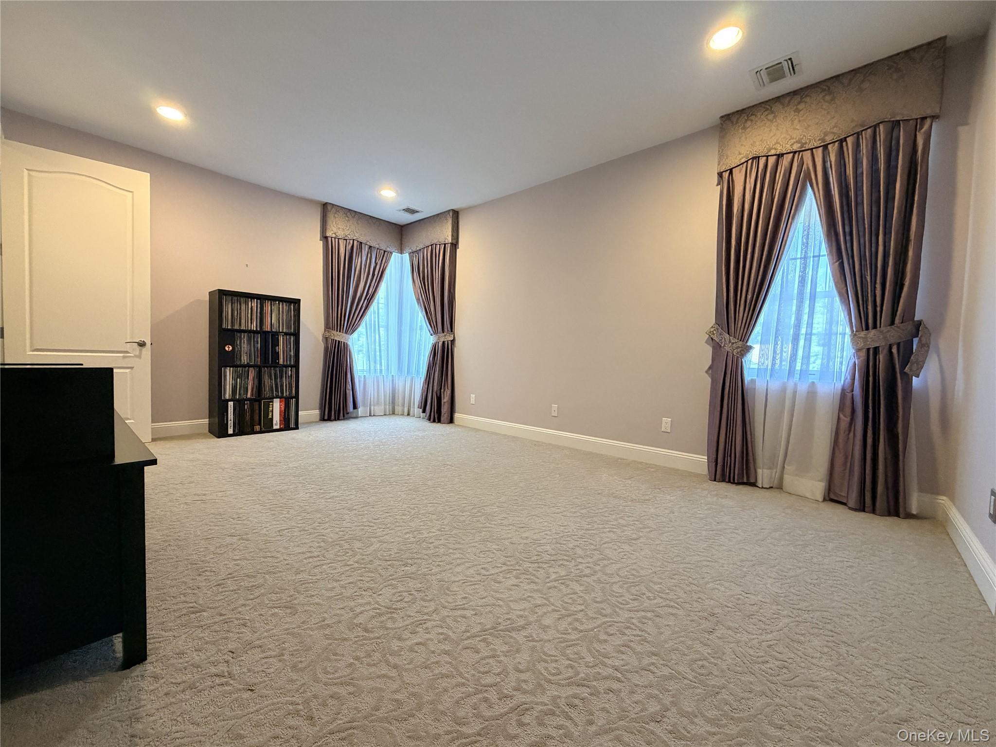 38 Hamlet Woods Drive – For Sale photo 26