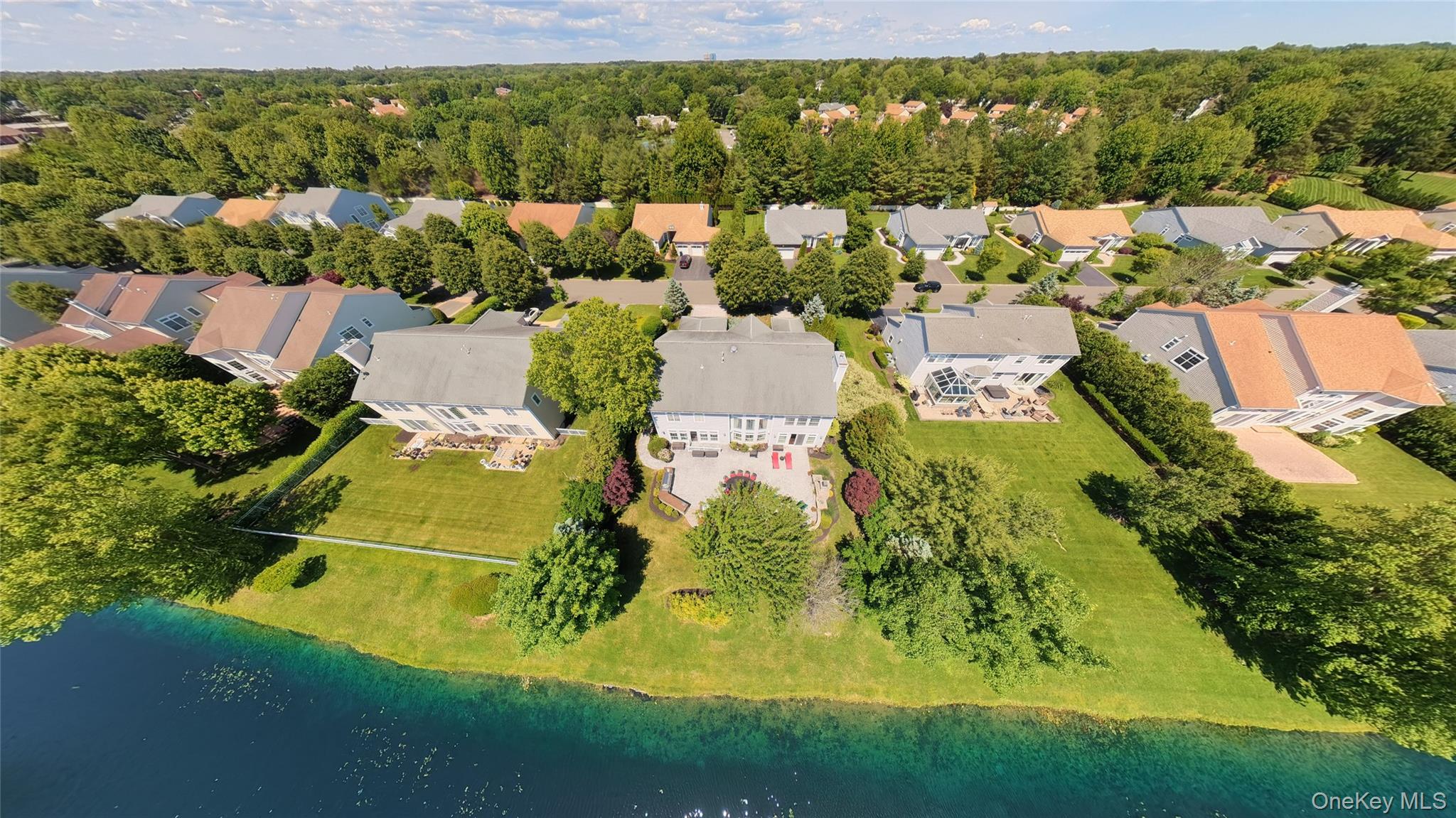 38 Hamlet Woods Drive – For Sale photo 2
