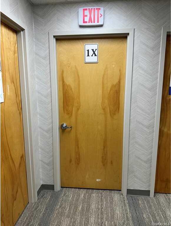 275 N Middletown Road, Unit 1X photo 2