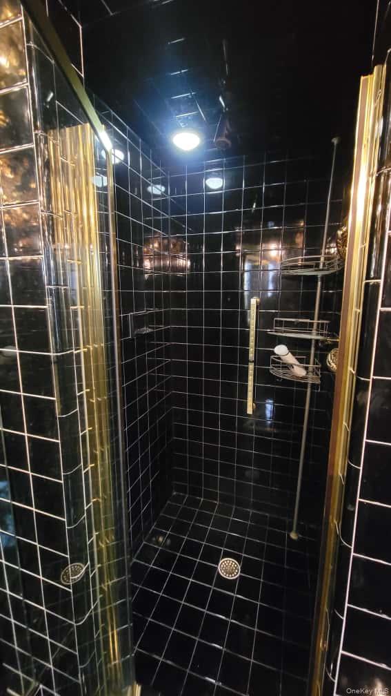186-20 Troon Road – For Rent photo 14