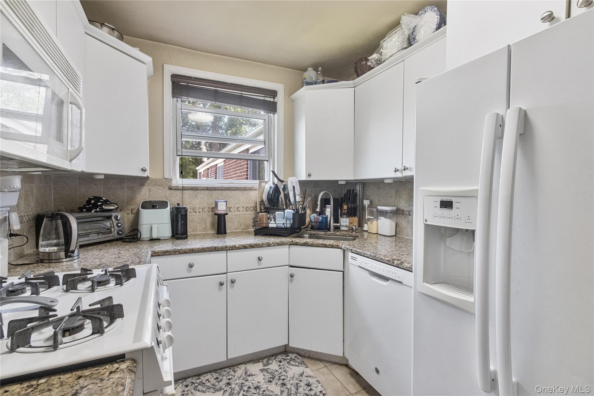 73-11B 263, Unit B photo 4