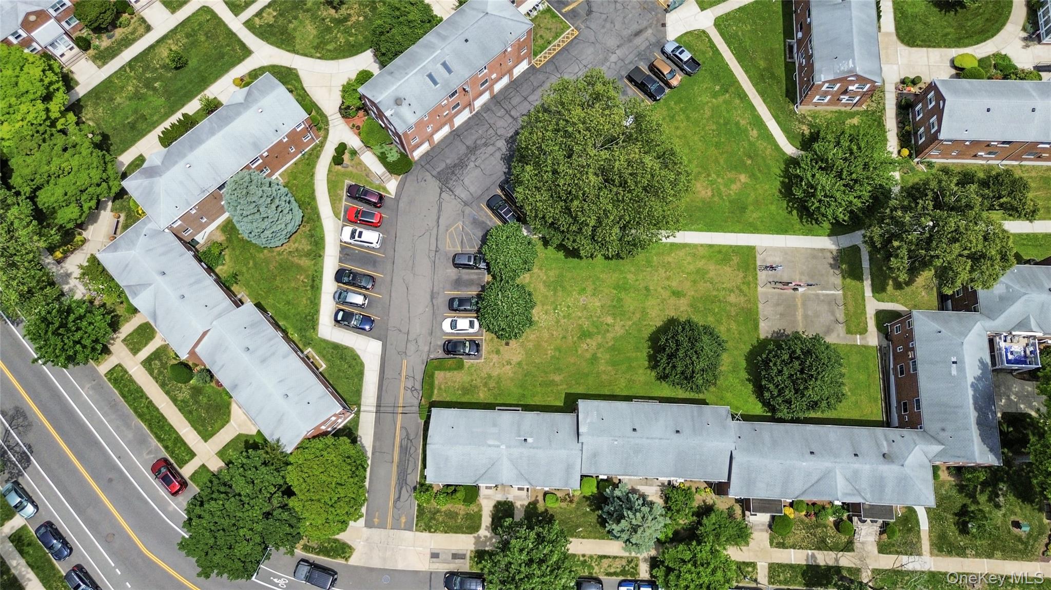 73-11B 263, Unit B photo 15