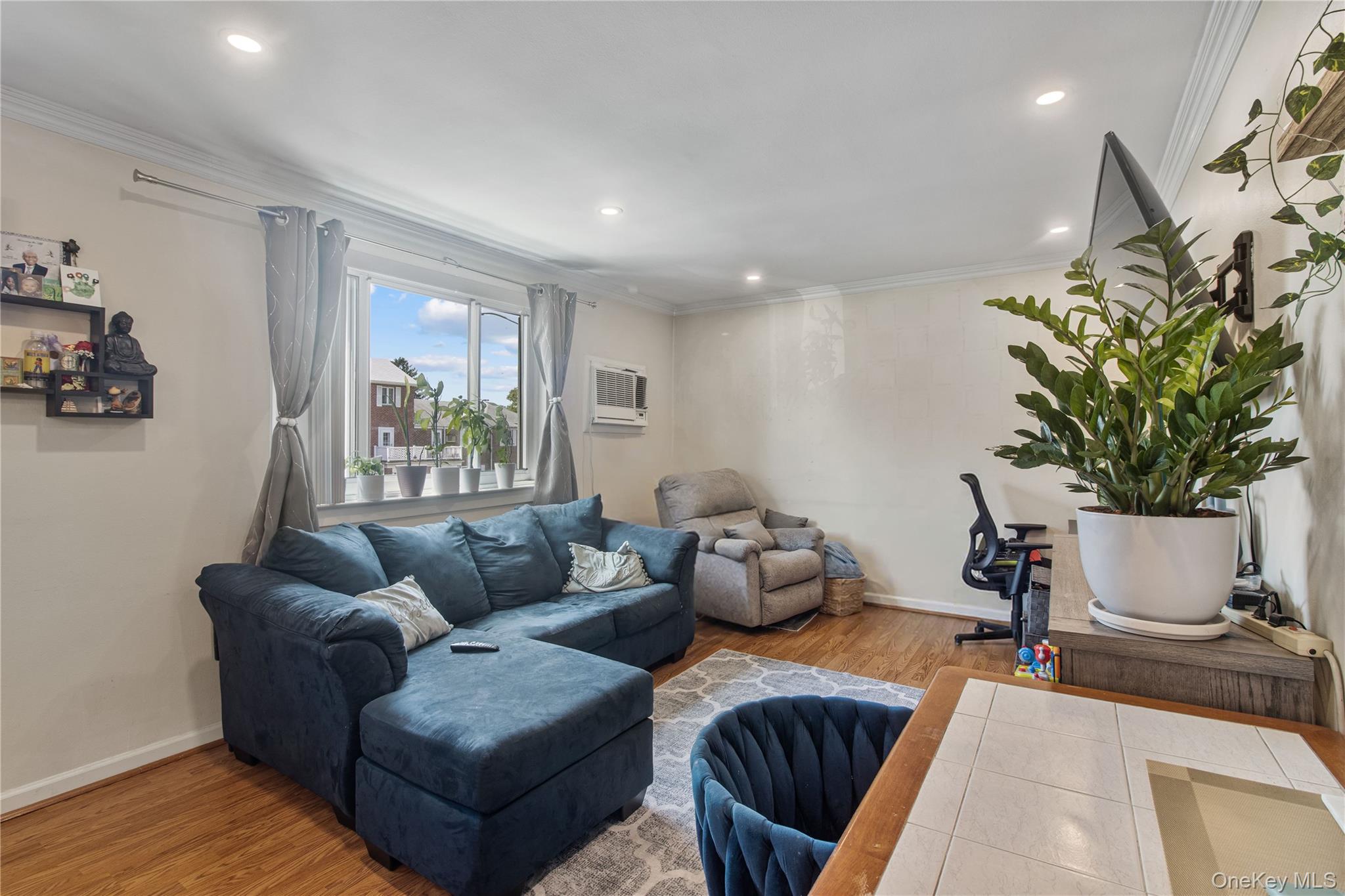 73-11B 263, Unit B
