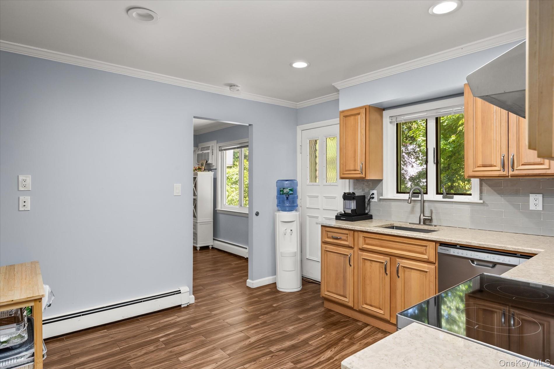 55 Warwick Road – For Rent photo 17