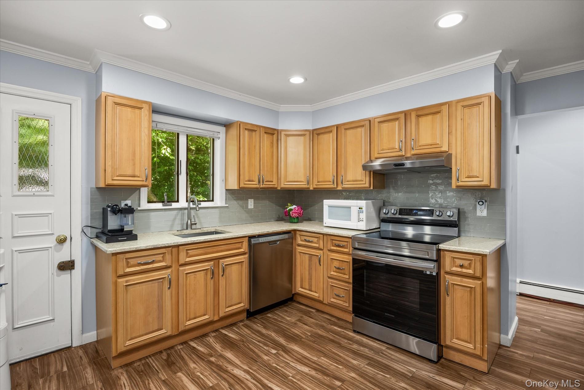 55 Warwick Road – For Rent photo 16