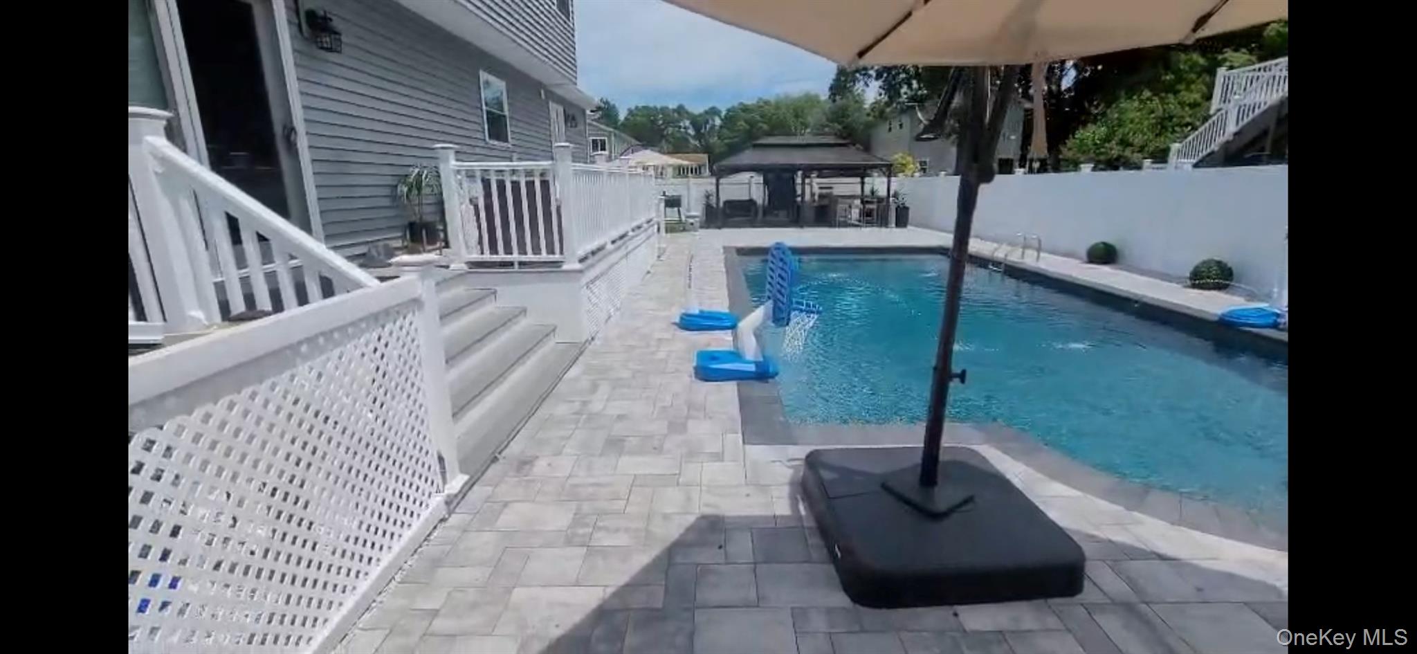 62 Jamaica Avenue – For Sale