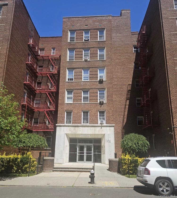 99-15 66 Avenue, Unit 2B photo 2