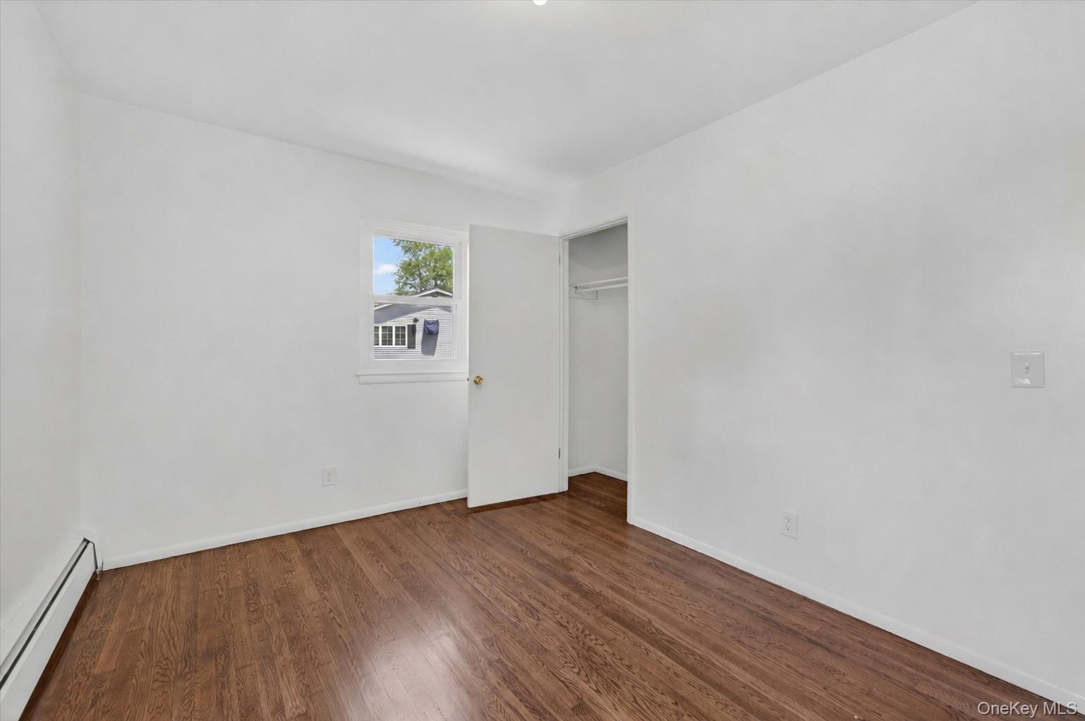 4 Maple Lane – For Sale photo 12