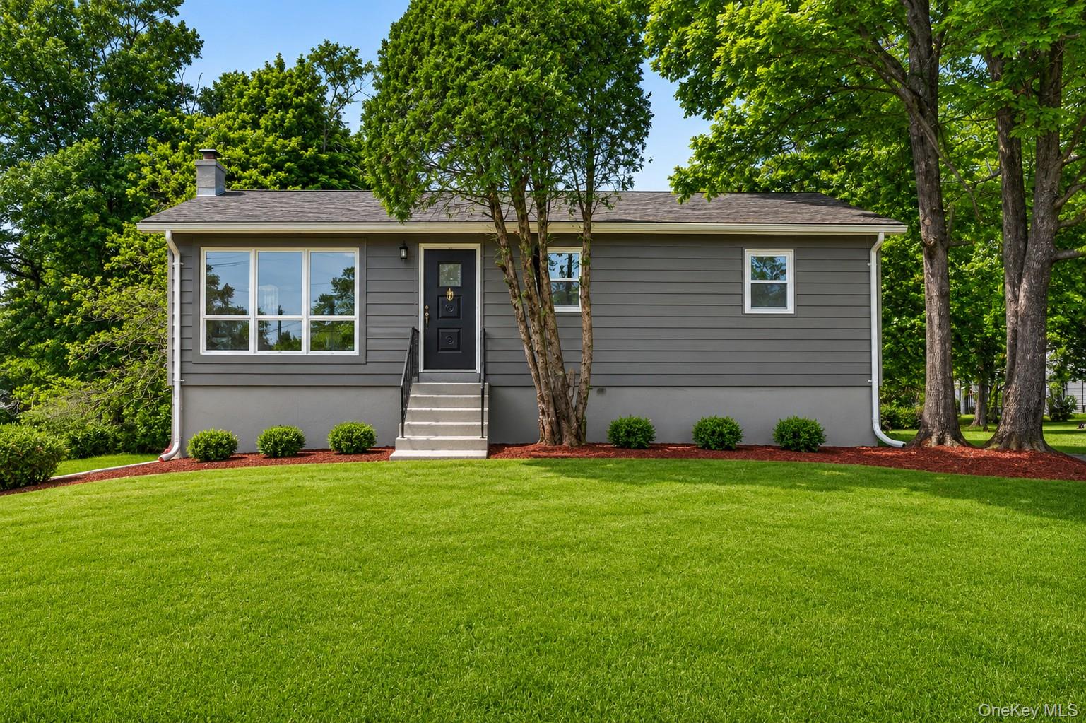 4 Maple Lane – For Sale