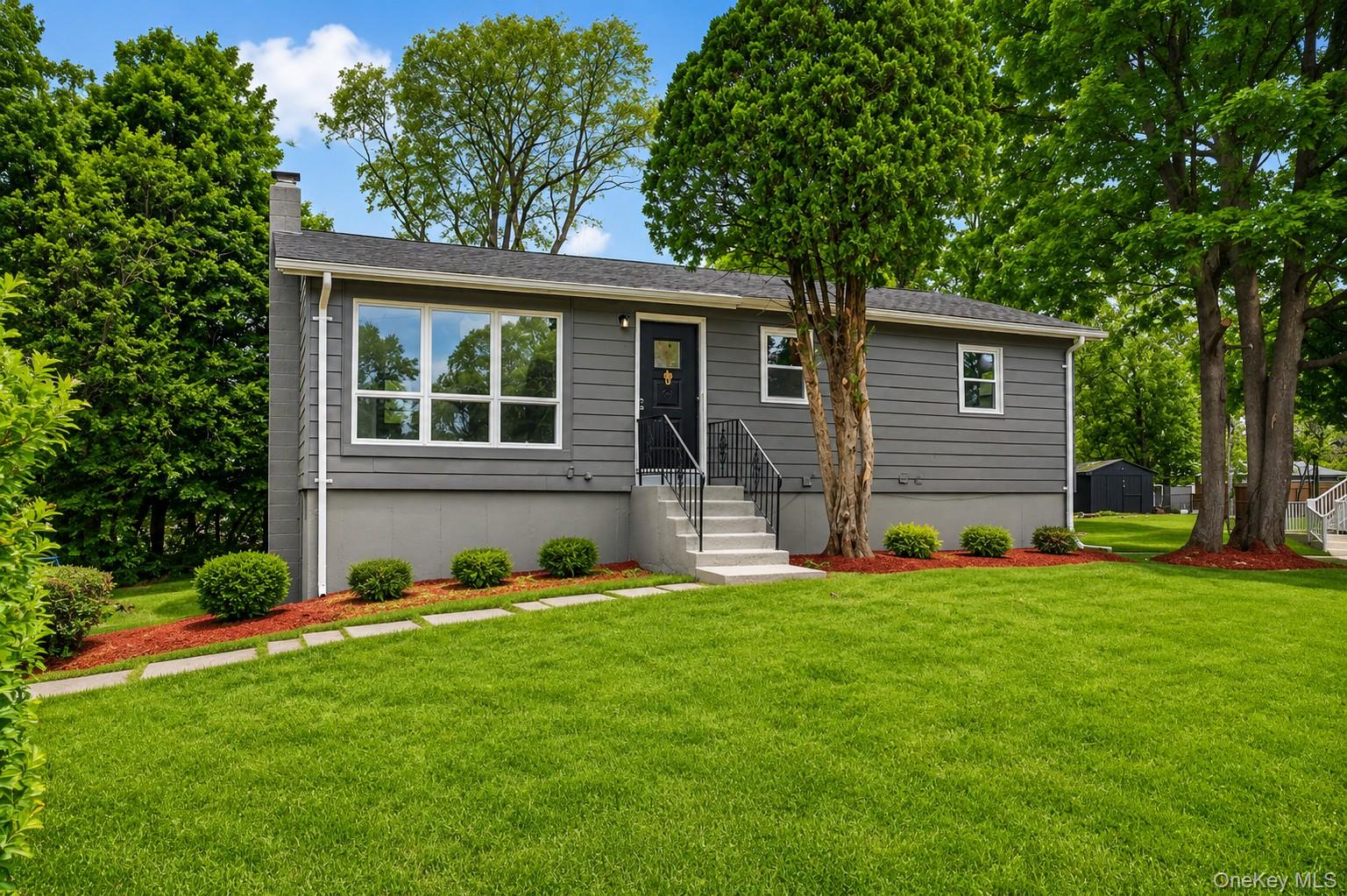 4 Maple Lane – For Sale photo 2