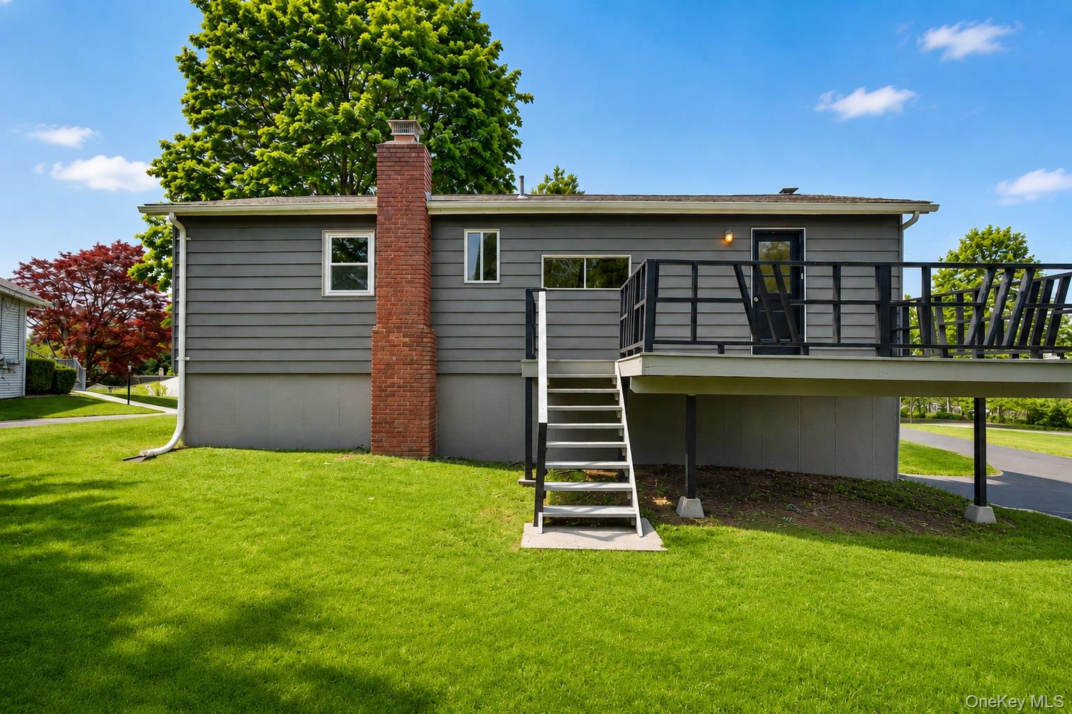 4 Maple Lane – For Sale photo 17