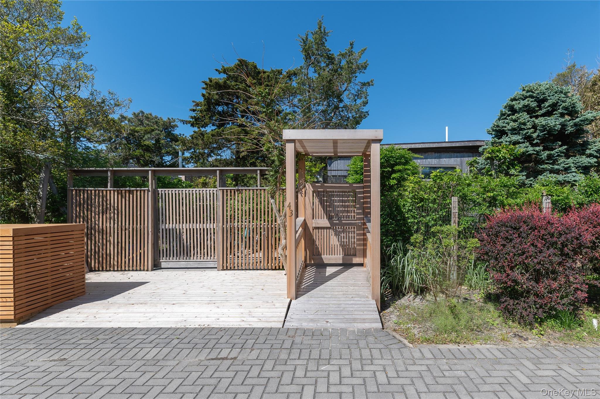 43 Crescent Avenue – For Rent