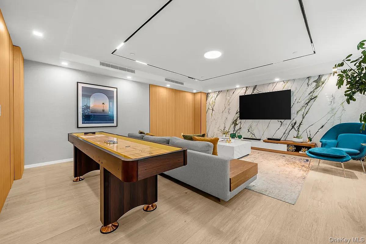 40-22 61st Street, Unit 2E photo 14