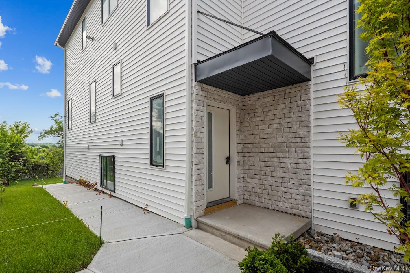 35 Prospect Street, Unit 111 photo 4