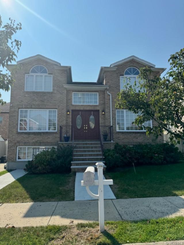 476 Darlington Avenue – For Sale