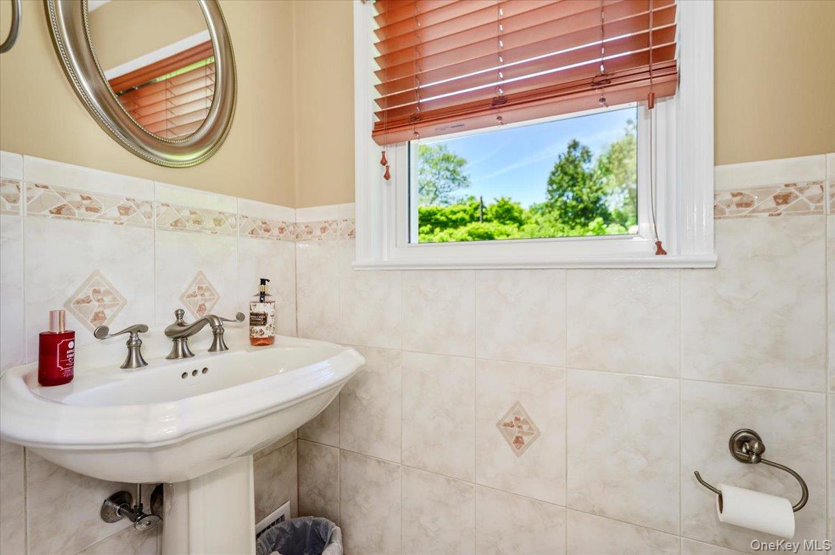 185 Jefferson Avenue – For Sale photo 18
