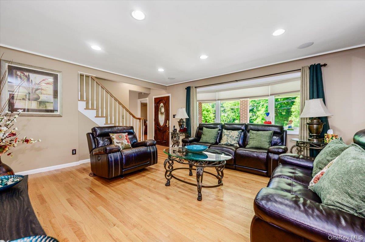 185 Jefferson Avenue – For Sale photo 9