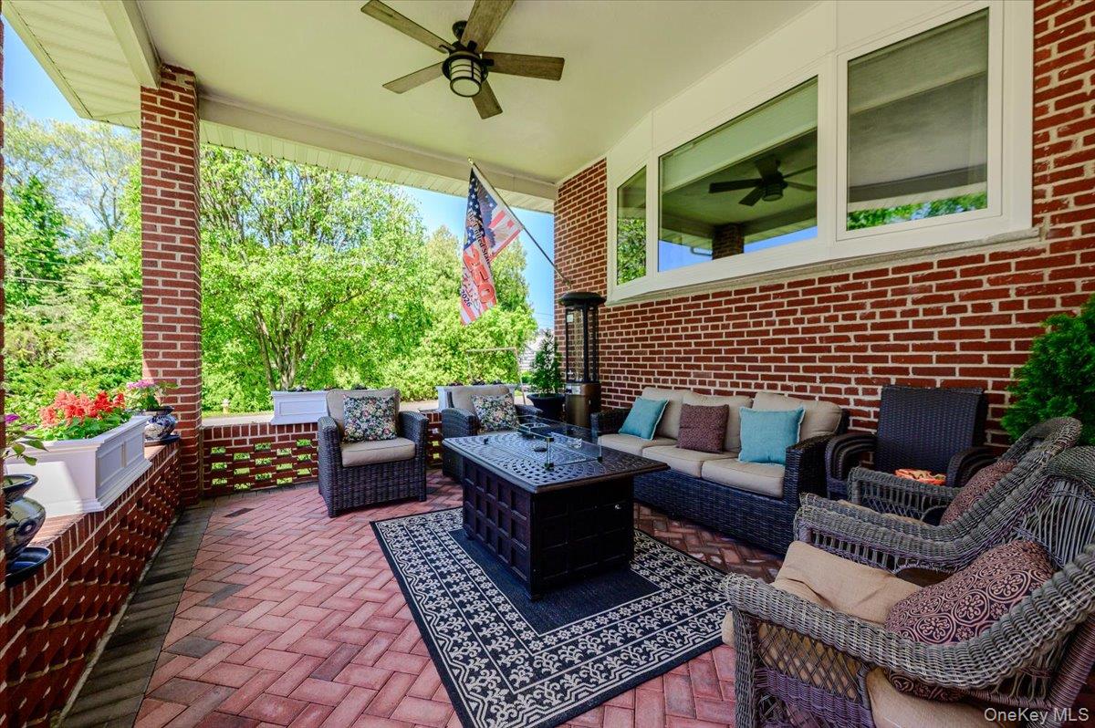 185 Jefferson Avenue – For Sale photo 5