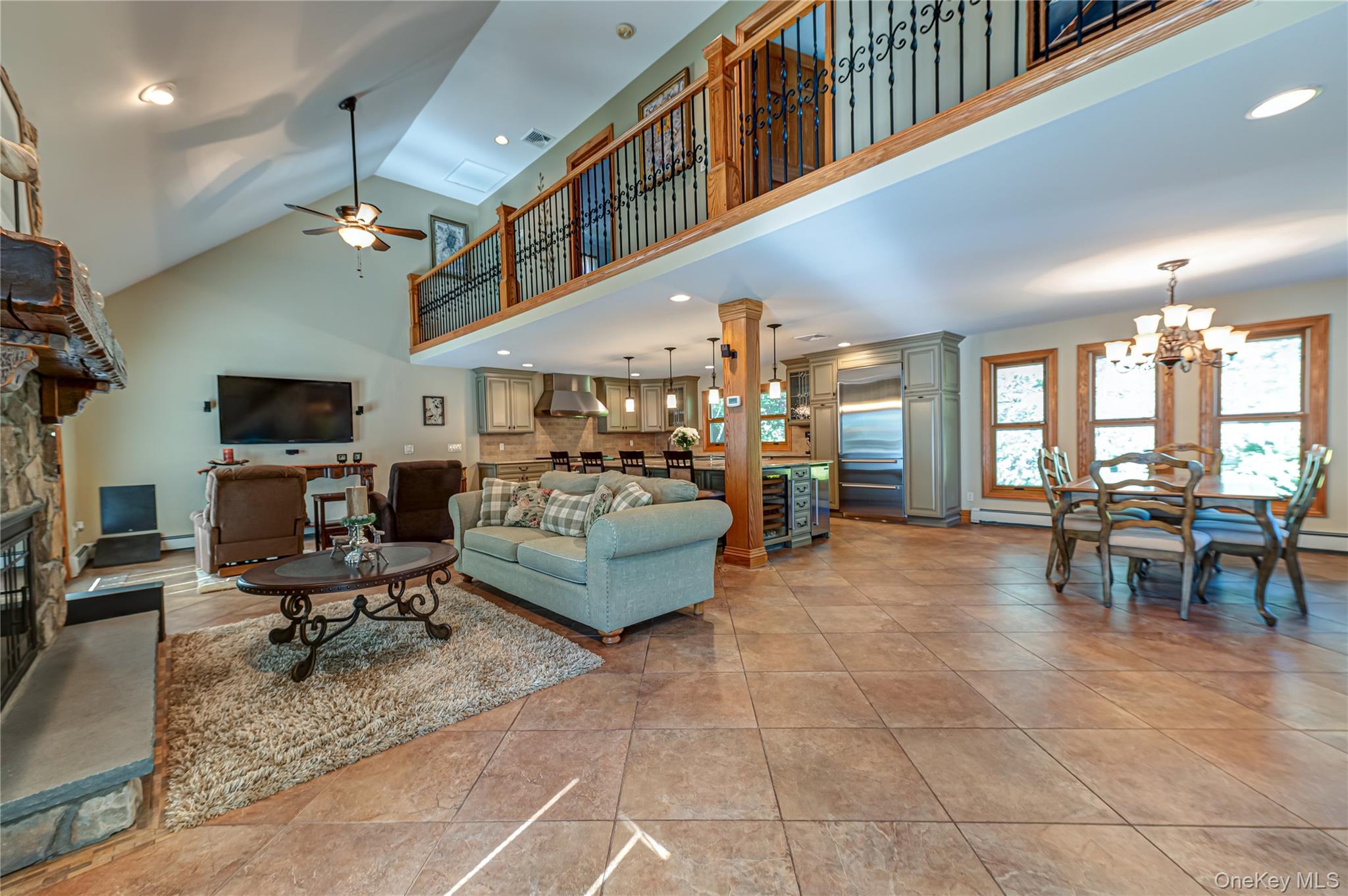 130 N Country Road – For Sale photo 4