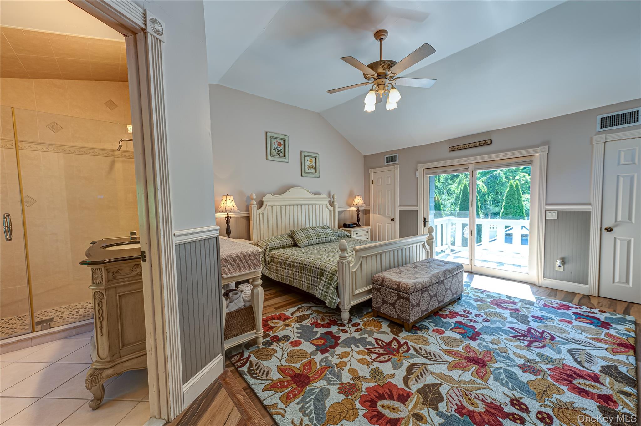130 N Country Road – For Sale photo 13