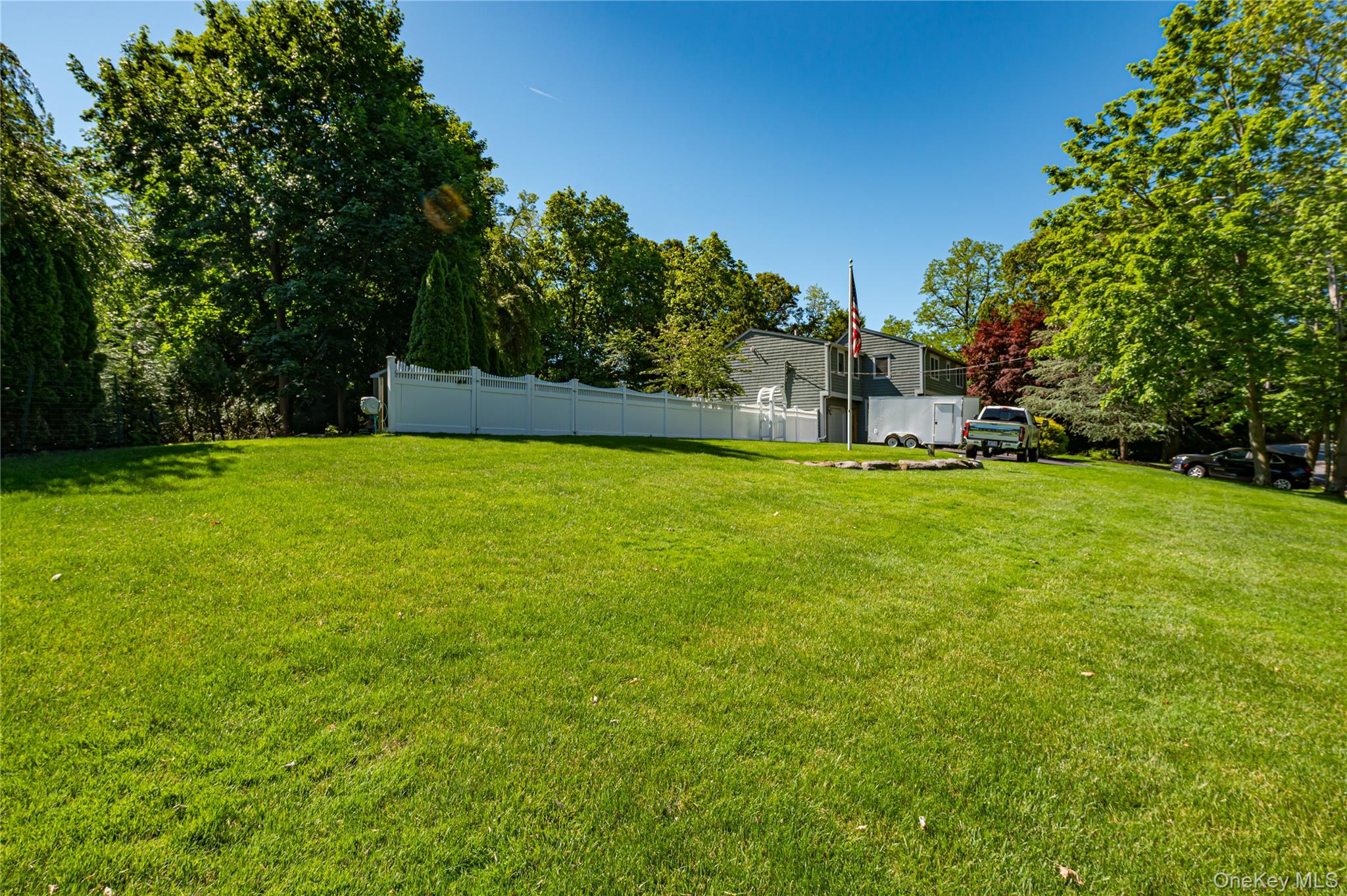 130 N Country Road – For Sale photo 26
