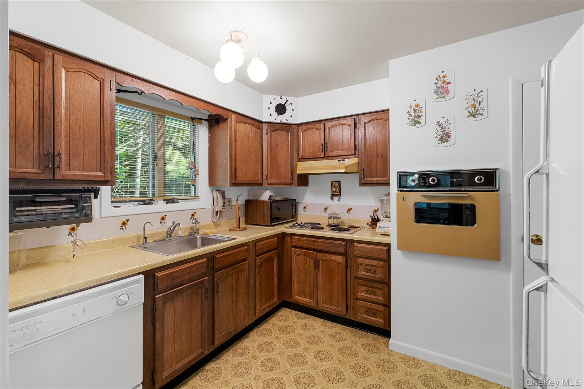 16 Fairway Drive – For Sale photo 17